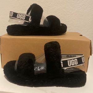 Kids Size 3 Ugg slippers